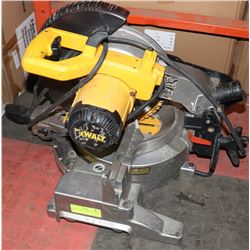 DEWALT 10INCH COMPOUND MITRE SAW