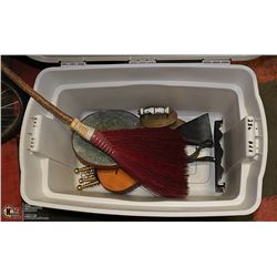 LARGE TOTE WITH VINTAGE ITEMS