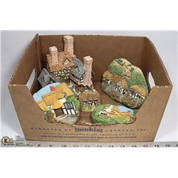 LOT OF ROSE COTTAGE ORNAMENT