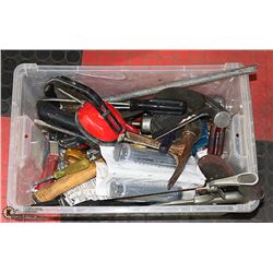 TOTE OF ASSORTED MISCELLANEOUS TOOLS