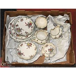 ROYAL DOULTON, VINTAGE ART DECO "OLD LEEDS SPRAY"