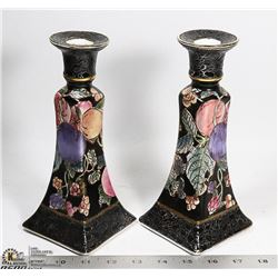 DECORATIVE CANDLESTICK SET OF 2
