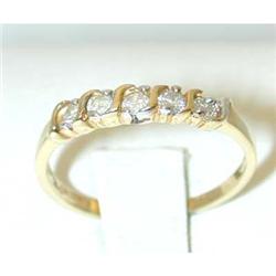338 14k Gold Ring w/Diamond