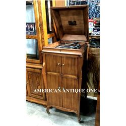 1921 120cm Victor VV-110 Record Player