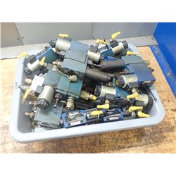 Lot of Misc Rexroth Hydraulic Directional Control Valves