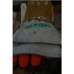 Assorted Gloves (8 pairs)