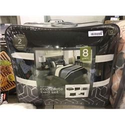 Covington Queen Size 8-Piece Bed Set