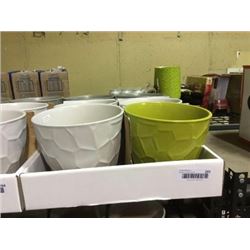 Round Pot Assorted Colors (7.5" x 7.5" x 6.5") Lot of 6