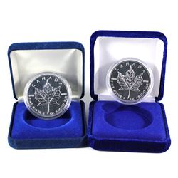 2001 & 2010 Canada 1oz .9999 Fine Silver Maple Leafs Encapsulated in Blue Display Boxes (2010 has li