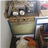 Image 20 : 24' TRI-AXEL OFFICE/JOB SITE TRAILER WITH CONTENT
