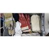 Image 1 : GLOVES, MITS
