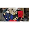 Image 1 : GLOVES, MITS