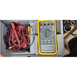 FLUKE AUTOMOTIVE METER MODEL88