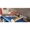 Image 2 : SLEDGE HAMMERS