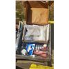Image 8 : PALLET OF MISC BANDING CLIPS