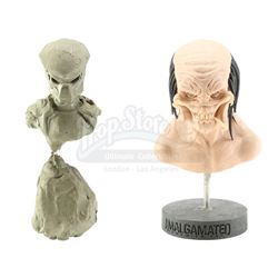 Lot #46 - AVP: ALIEN VS PREDATOR (2004) - Pair of Predator Maquettes
