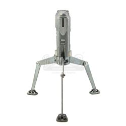 Lot #478 - MASTERS OF THE UNIVERSE (1987) - Gwildor's (Billy Barty) Grappling Hook