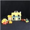 Image 2 : Vintage 1973 Fisher Price Play Family Village