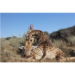 JAN OELOFSE HUNTING SAFARIS - Mount Etjo, Namibia | Oryx, Springbuck, Blue Wildebeest and Giraffe