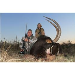 ROCHE SAFARIS MOZAMBIQUE | Roosevelt Sable Hunt For 1 Hunter & 1 Non-Hunter