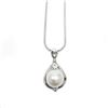 Image 2 : Elegant Ladies 925 Silver Necklace With Pearl Mounted Pendant
