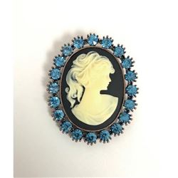 Ladies Elegant Cameo Of A Beauty With Semi Precious Stones