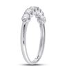 Image 2 : 1/2 CTW Round Diamond Anniversary Ring 14kt White Gold - REF-47F9M