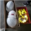 Image 2 : LOT OF HARD HATS AND HI VIS BRACELETS