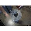 Image 2 : 4 FOOT TALL ROLL OF MESH FENCING