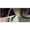 Image 3 : LONG PRESSURE WASHER WAND, 2 BAR CLAMPS, AND AIR HOSE