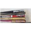 Image 2 : 5 BASEBALL BATS ABD 2 HOCKEY STICKS