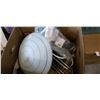 Image 2 : CEILING LIGHT, LAMP, AND PAPER SHREDDER