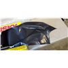 Image 2 : ROLL OF PLASTIC DROP SHEET AND BOX OF HUSKY CONTRACTOR CLEAN UP BAGS