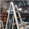 Image 2 : 8 FOOT WOOD A FRAME LADDER