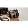 Image 2 : VINTAGE PENTAZ CAMERA AND FLASH BULB