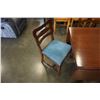 Image 2 : DUNCAN PHYFE DROP LEAF DINING TABLE W/ 3 CHAIRS