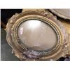 Image 2 : 2 VINTAGE PICTURE FRAMES