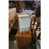 Image 2 : WOOD AND FABRIC ORGANIZER
