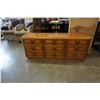 Image 1 : 9 DRAWER OAK DRESSER AND NIGHTSTAND