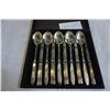 Image 2 : PIERRE CARDIN CHOPSTICK AND SPOON SET