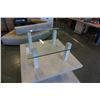 Image 2 : ROLLING DISPLAY STAND WITH GLASS TOP