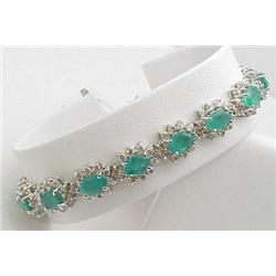 Ladys bracelet with 16 oval emeralds 1