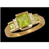 Image 1 : 10KY Gold 1.46ct. Three Stone Peridot / Diamond