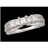 Image 1 : 14KW Gold 5 Stone Princess-Cut Diamond Ring
