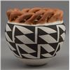 Image 2 : ACOMA INDIAN POTTERY JAR (LUCY M LEWIS)