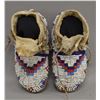 Image 5 : SIOUX INDIAN BABY MOCCASINS