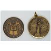 Image 2 : 2-CENTENNIAL TOKENS: 1975 SANTA MONICA