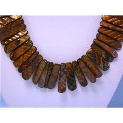 7243 Dyed Shell Necklace
