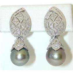 2293 18KW Gold Pearl Earrings w/Diamond