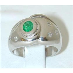 066 BB Platinum Emerald/Diamond Ring